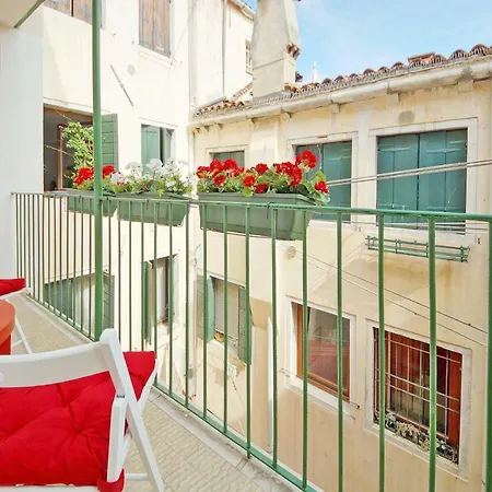 Calle Dei Fabbri *