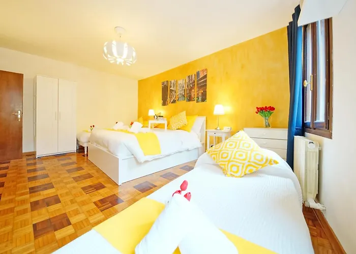 Calle Dei Fabbri Daire *