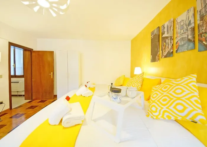 Calle Dei Fabbri * Venedik